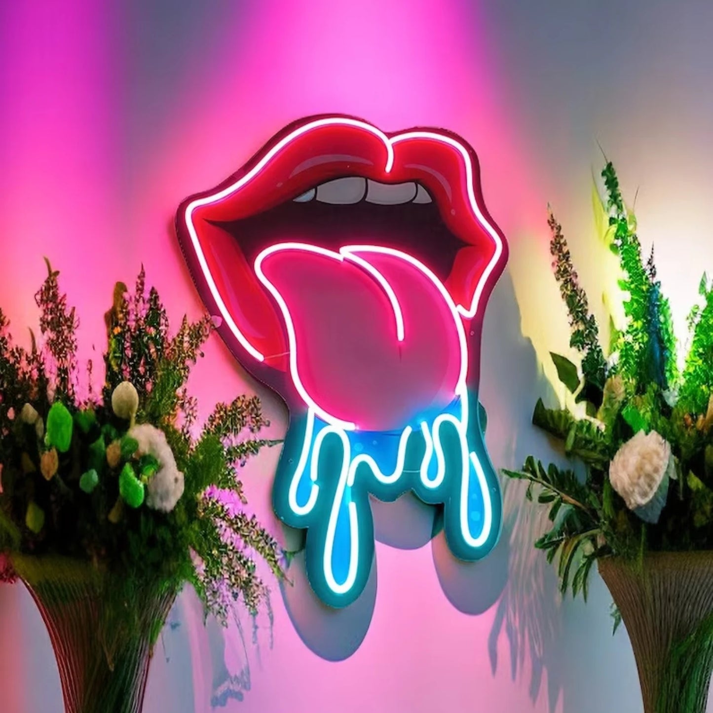 Lip Tongue Neon Sign (large)